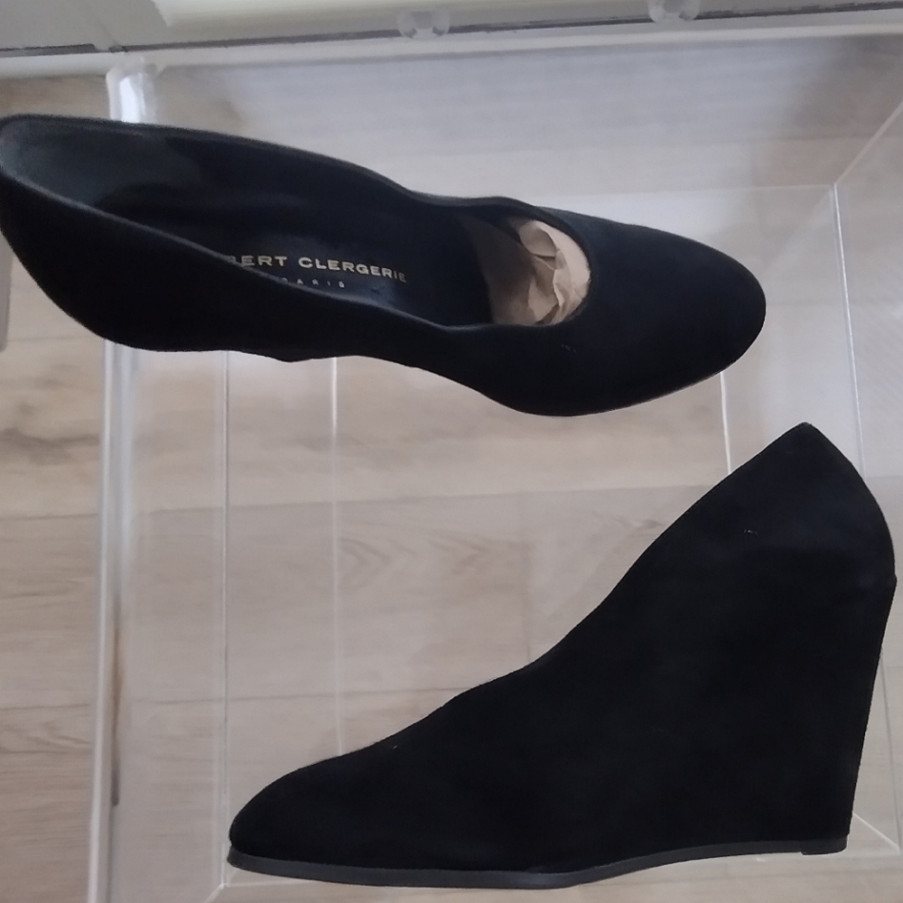 SUPER CLEAN Robert Clergerie Wedge Heels Black Suede Siza 6.5